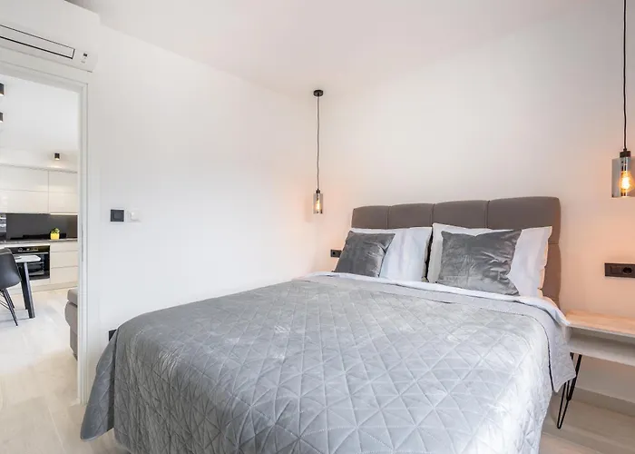 Nela Srebreno Lägenhet *