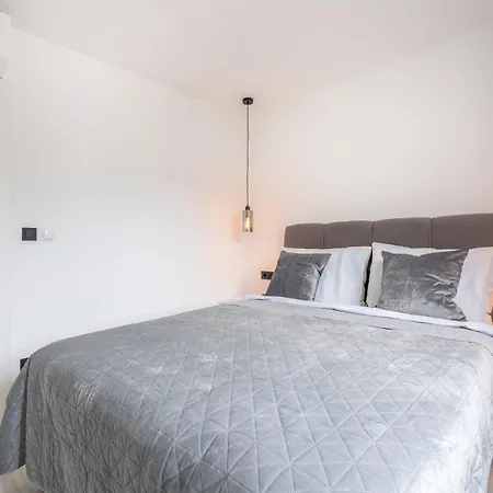 Nela Srebreno Appartement *